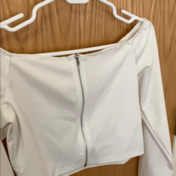 White off the shoulder  (back zipper) Crop Top - Picture 3 of 3